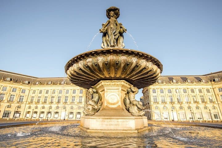 Bordeaux Private Walking Tour with a Local