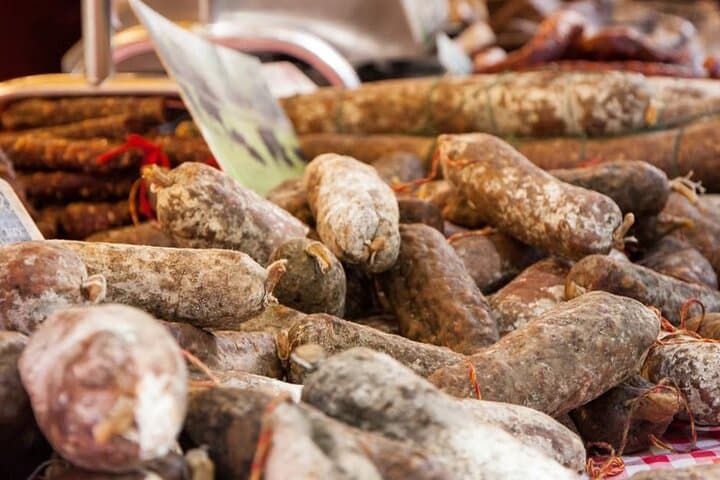 Private Walking Tour of SARLAT with Tastings by Exploreo24