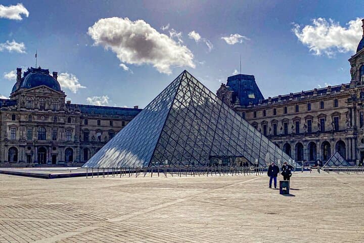 Paris Louvre Museum Full access Ticket with Audio Guide