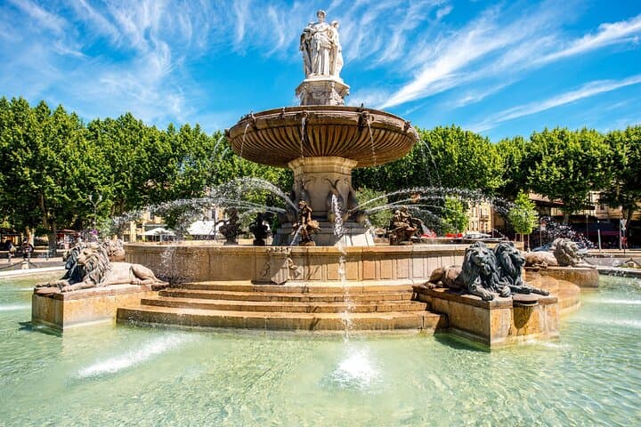 Fountain of the Rotunda: The major emblem of Aix-en-Provence to start your visit.