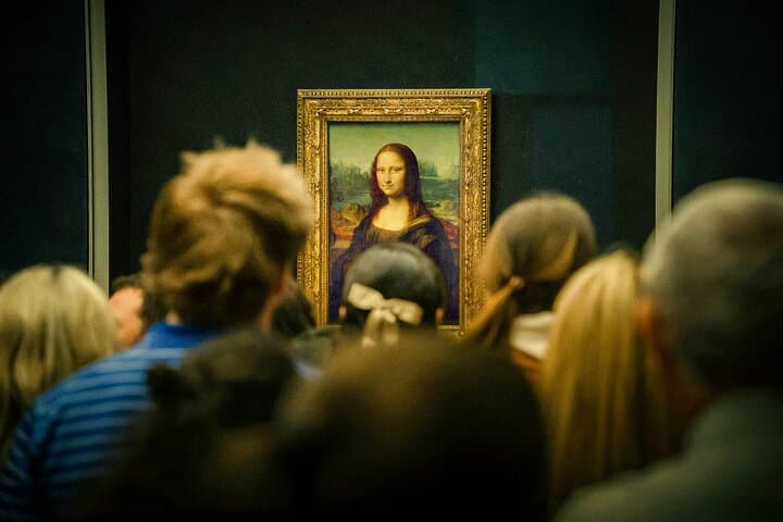 Louvre Museum Private Guided Experience with Reserved Entry