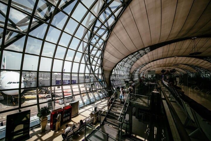 Private transfer from CDG or ORY airport to the city of Paris