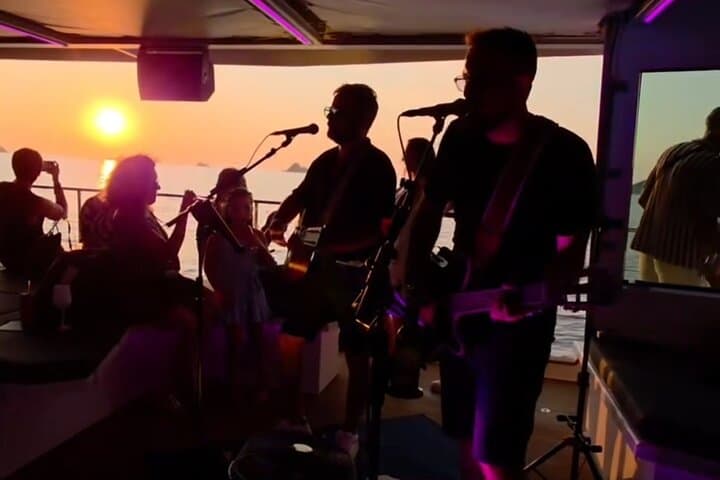 Sunset MUSIC LIVE in Catamaran in the Sanguinary Islands