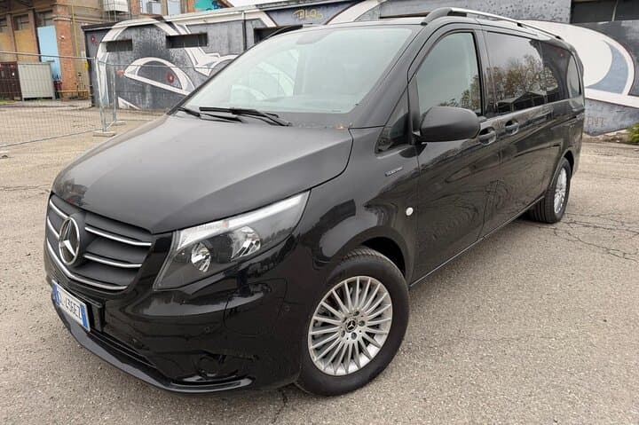 VAN and Sedan Transfers CDG Airports Disney Asterix Paris
