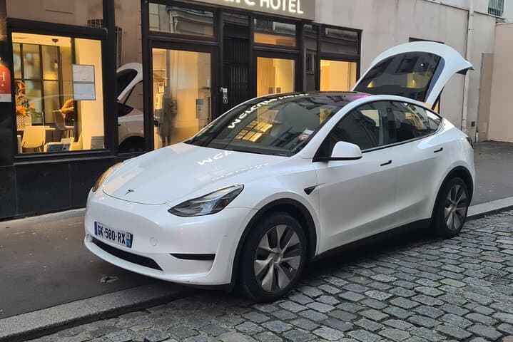 Private Airport Transfer Paris → Orly | Electric One-Way