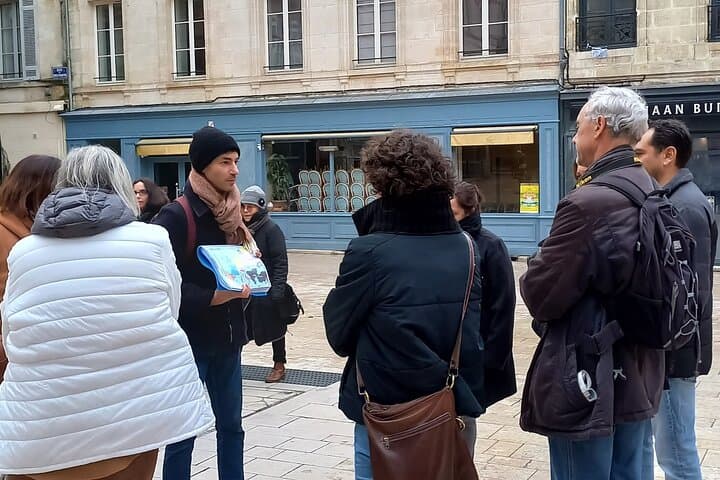 Guided tour Bordeaux Middle Ages 1492 Green Bordeaux Place Fernand Lafargue