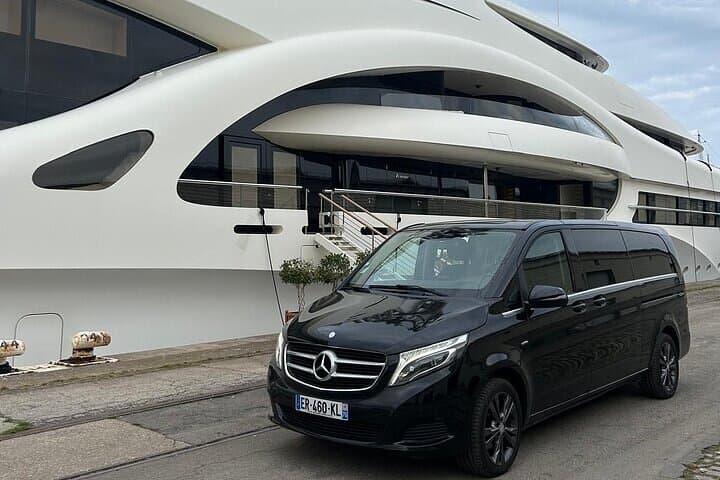 Deauville to Paris: Private Transfer – Door-to-Door