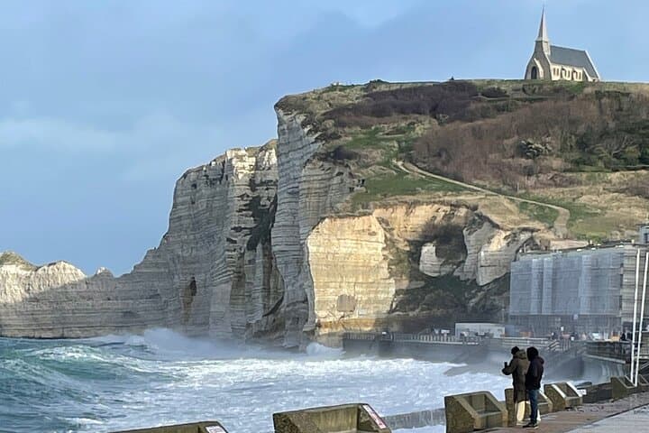 Etretat and Honor Discovery Day Check-out from Le Havre
