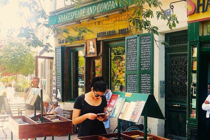 Walking the Latin Quarter nooks and crannies