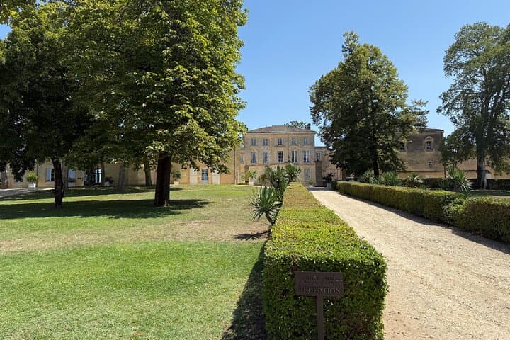 Wine tour in St-Emilion Monuments and Grand Cru Tasting