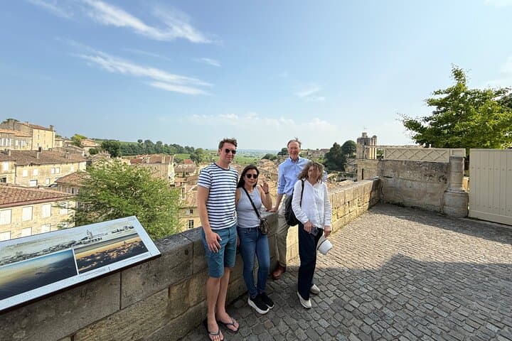 Wine tour in St-Emilion Monuments and Grand Cru Tasting
