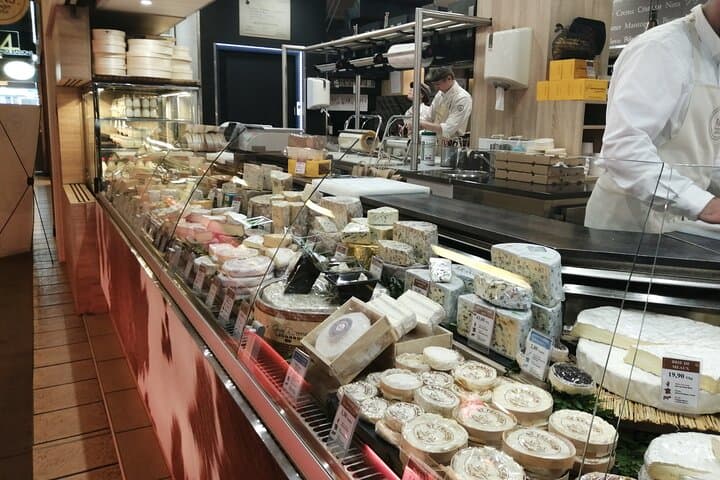 Food Tour Halles de Lyon Paul Bocuse Tastings