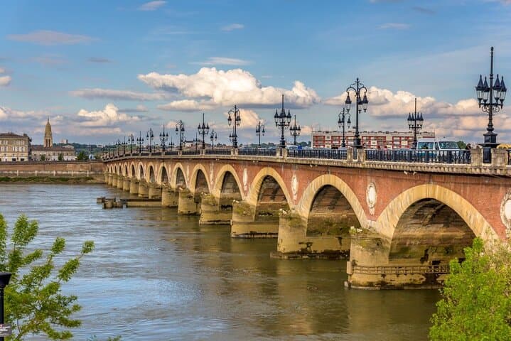 Walk and Explore Bordeaux Private Shore Excursion with Guide