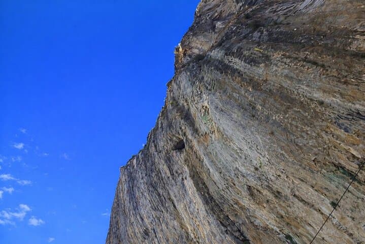 Panoramic view from inside the vehicle · Limestone cliffs of the Verdon Gorge