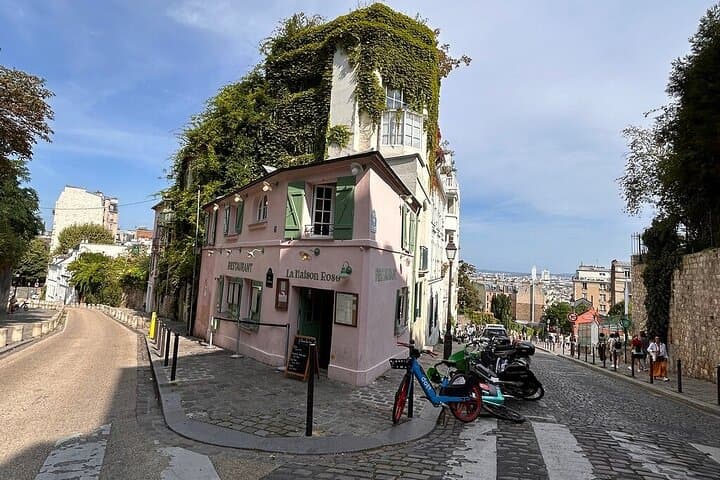 Montmartre Walking Tour Art History and Local Tastes