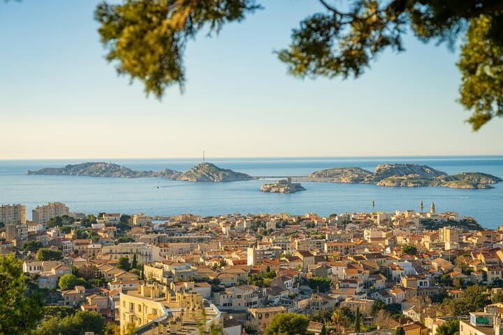 Marseille, Aix-en-Provence, Cassis Private/Semi-Private Day Tour