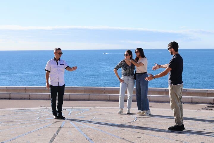 Walking & Driving morning tour of Nice