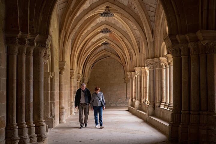 From Paris: Mont Saint-Michel Guided Day Trip with Entry