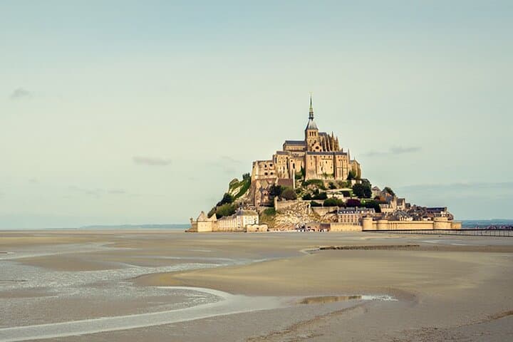 From Paris: Mont Saint-Michel Guided Day Trip with Entry