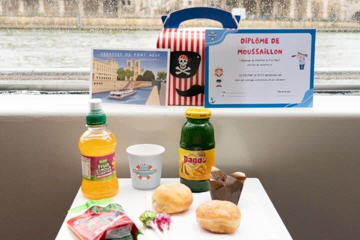 Paris Kids & Family Seine River Cruise with Muffin, Donut & More