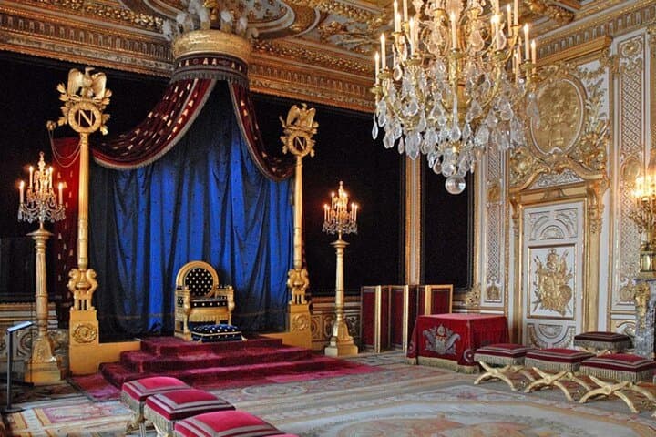 Fontainebleau & Barbizon Private Tour from Paris with Champagne