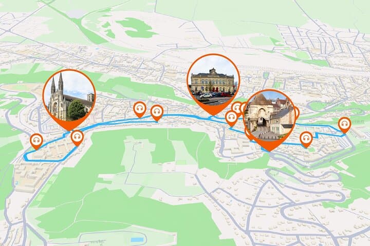 Full tour: An exploration of the medieval upper town, perched on its witness mound.