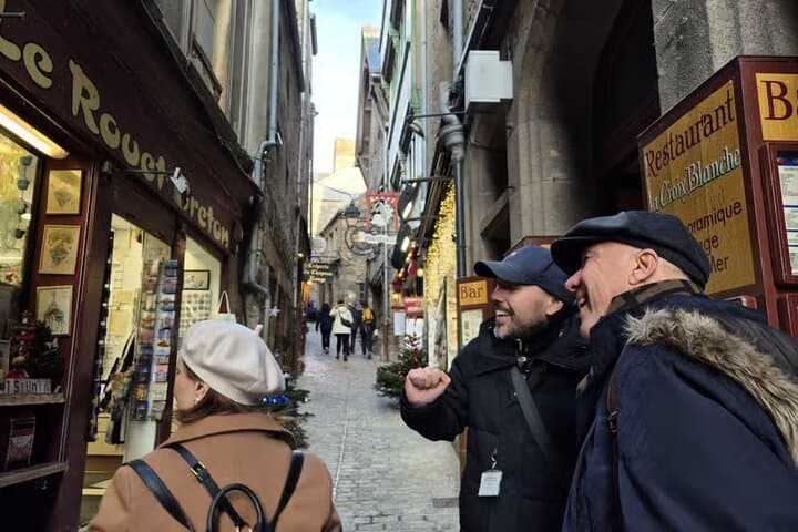 Paris Private Mont Saint Michel Tour with Abbey Entry & Champagne