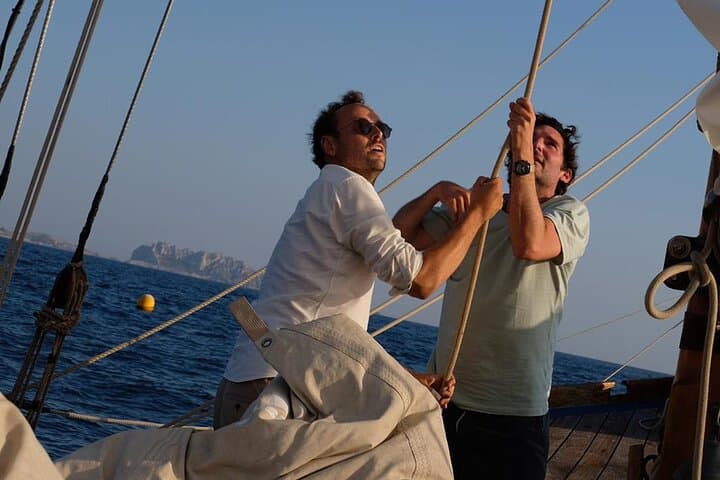 Chateau d'if sailing cruise, Friuli creeks & swimming