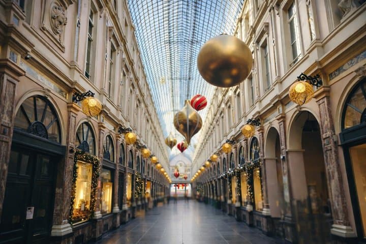 From Paris to Brussels City Tour with Atomium and Beer Tasting
