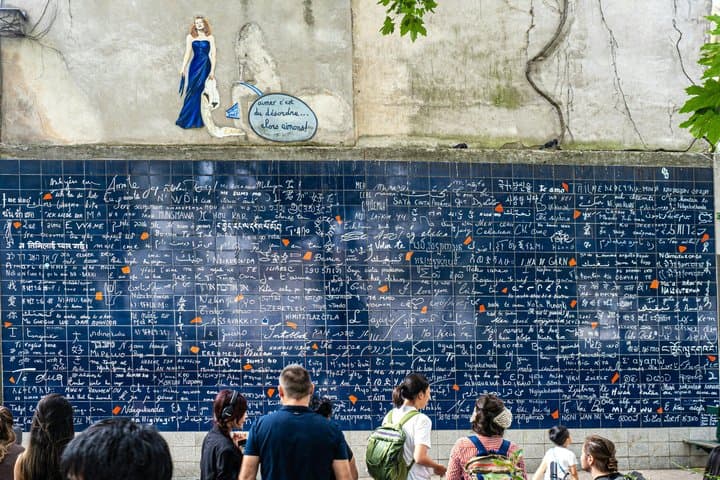 Montmartre in Depth Art History and Bohemian Life Tour
