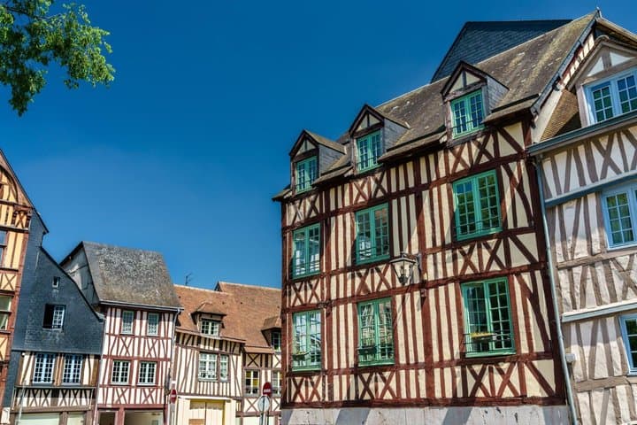 4 Days Normandy and Brittany Tour from Paris