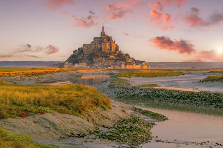 4 Days Normandy and Brittany Tour from Paris