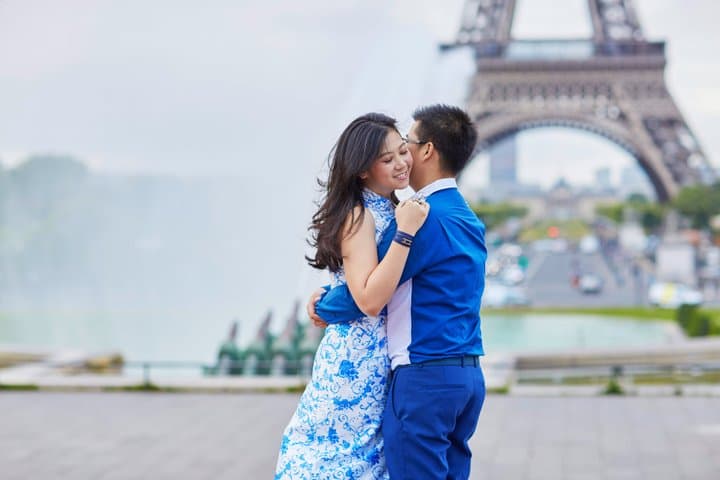 Paris: Eiffel Tower Photo Shoot