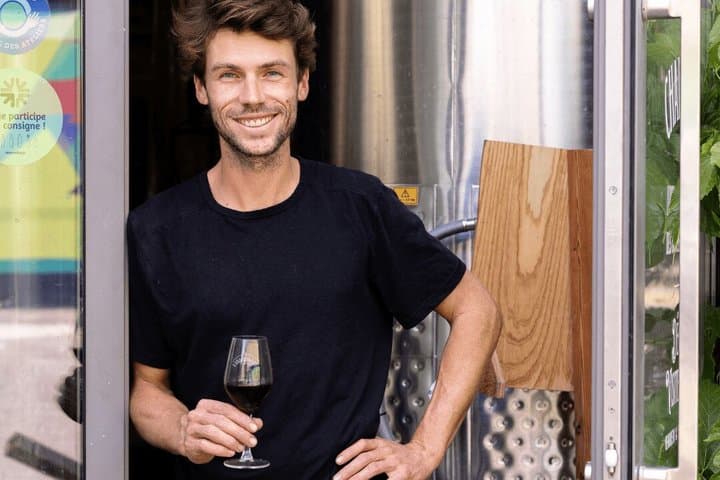 Visit of the cellar and introduction to tasting