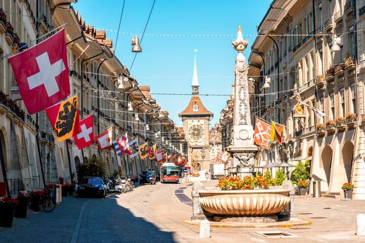 Private Day Trip from Basel to Bern and Lake Thun’s Charm