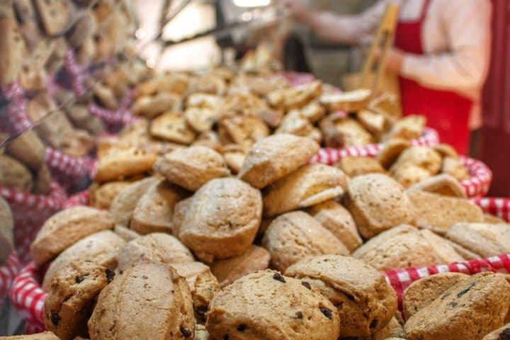 Tour of the Provencal Point of Sale and local terroir in Aix en Provence