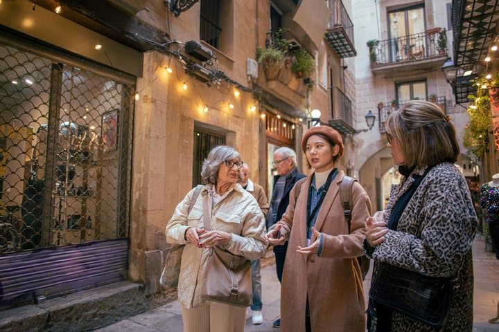 Paris Private Historic Walk: Notre-Dame to Luxembourg Gardens