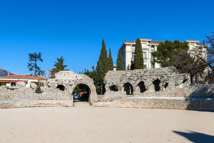 Nice Private Walk through Ancient Cimiez and Roman Ruins