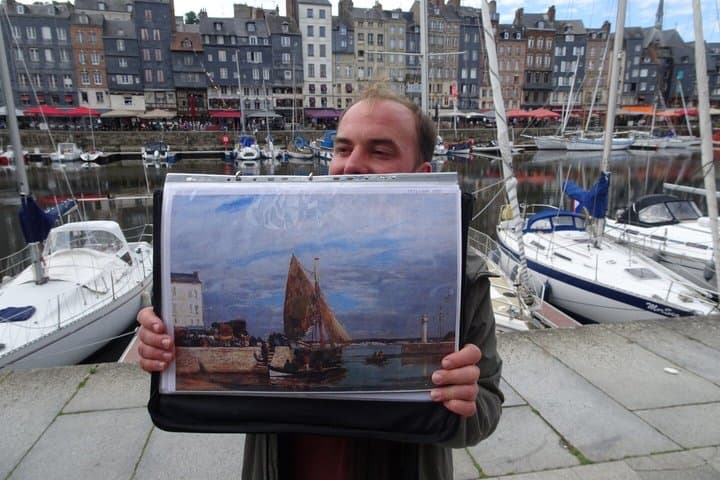 Private walking tour of Honfleur in French