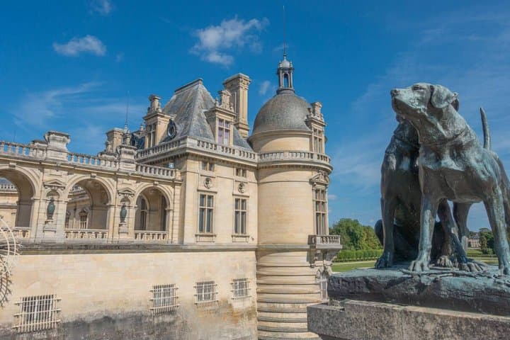 From Paris: Private Day Trip to Château de Chantilly & Gardens