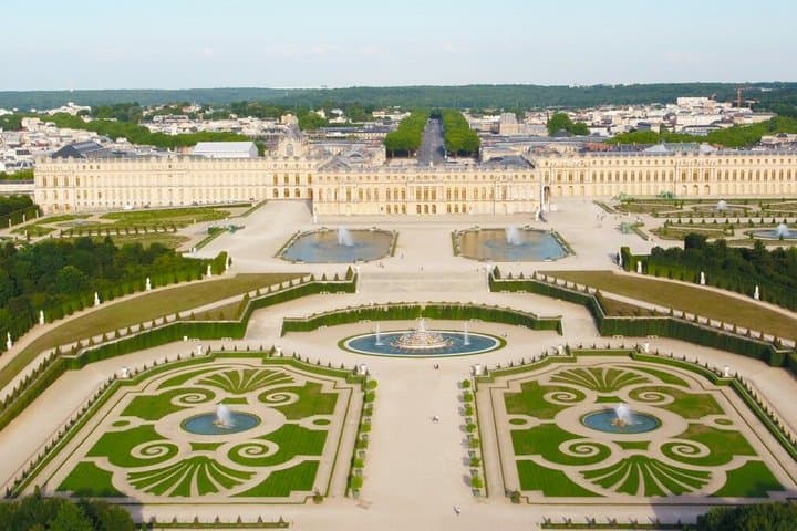 Privately Guided Versailles Palace and Gardens Tour