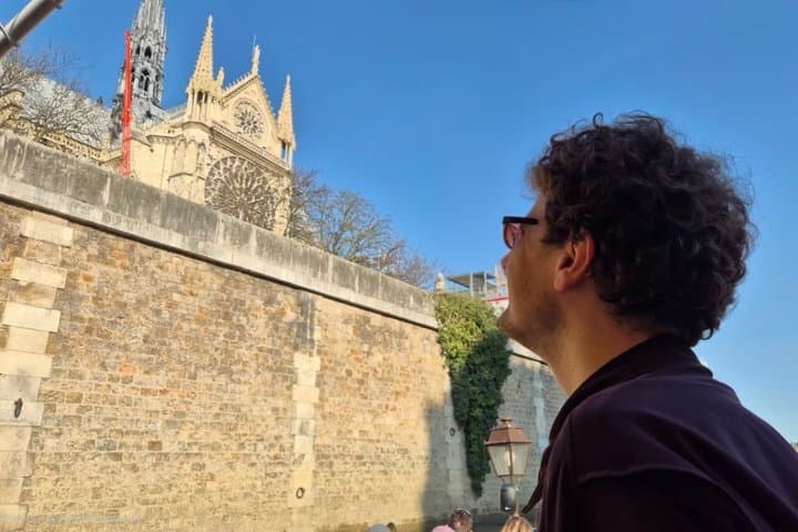Paris Seine River Sightseeing Guided Cruise Vedettes du Pont Neuf