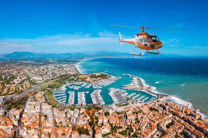 CANNES Shared 25min Panoramic Helicopter Tour