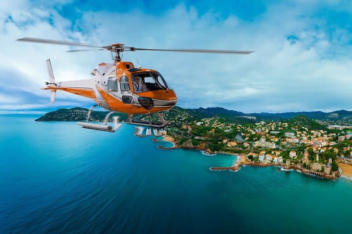 CANNES Shared 25min Panoramic Helicopter Tour