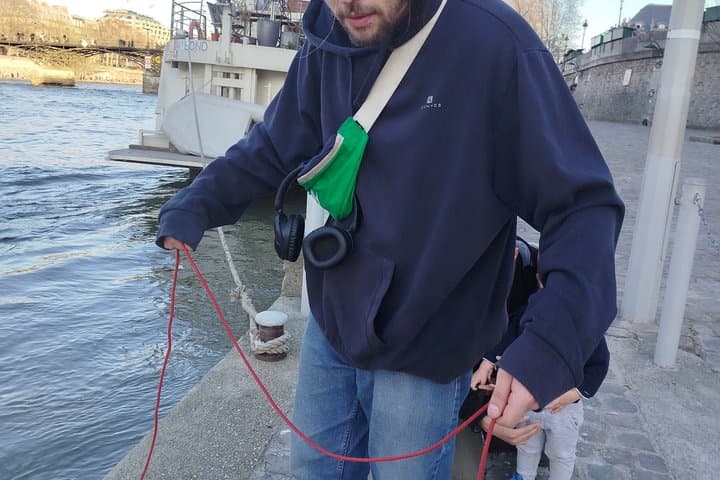 Magnet fishing on the Seine
