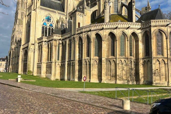 Private Transfer from Paris or CDG/Orly Airport to Bayeux