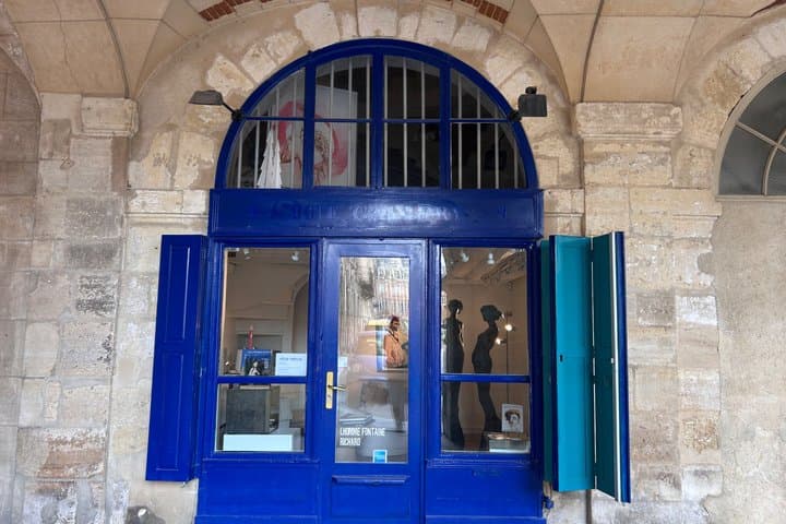 Paris Iconic Marais and Gastronomy Private Walking Tour