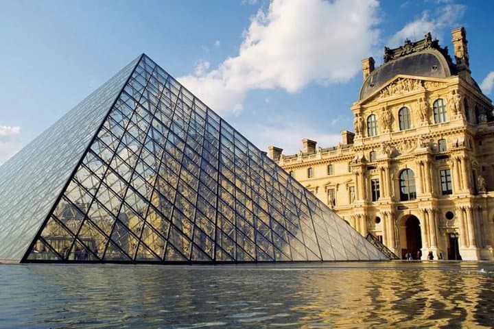 Paris day city tour by Car