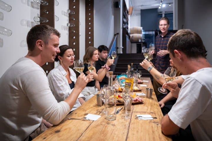 Oenology Course Midi 4 Wines Aperitif Boards with 1 Sommelier