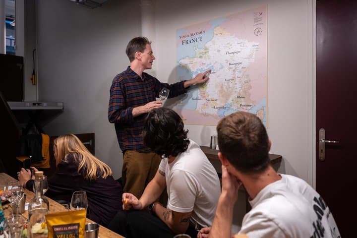 Oenology Course Midi 4 Wines Aperitif Boards with 1 Sommelier